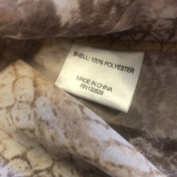 NWT House of Harlow 1960 Marley Shirt Striped Python Snake Print Blouse Small - Picture 8 of 16